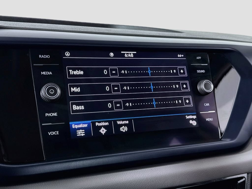 Used 2022 Volkswagen Taos SE w/ Panoramic Sunroof Package FWD image 25