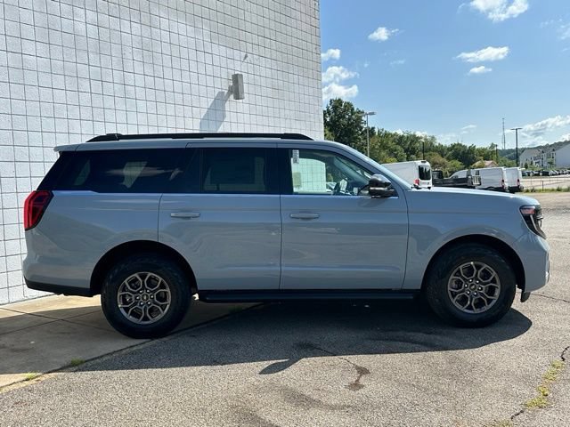 New 2027 Ford Expedition Active AWD/4WD image 4