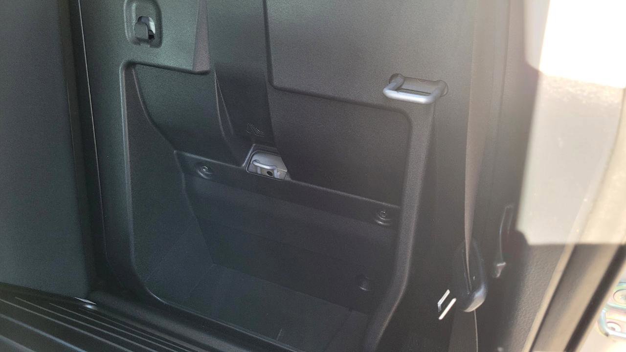 Used 2020 Toyota Tacoma SR5 AWD/4WD image 22