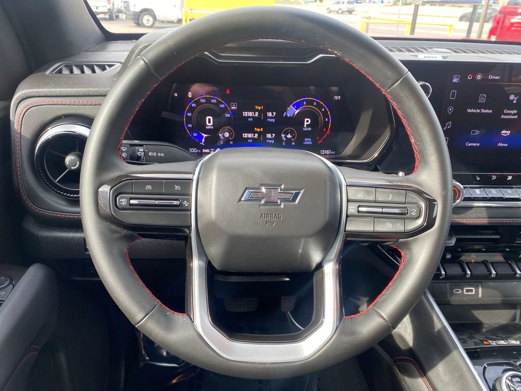 Used 2024 Chevrolet Colorado Z71 w/ Z71 Convenience Package 2 AWD/4WD image 14