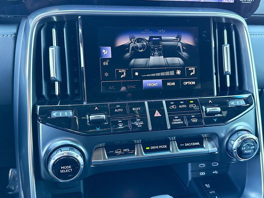 New 2025 Lexus LX 700h Luxury image 33