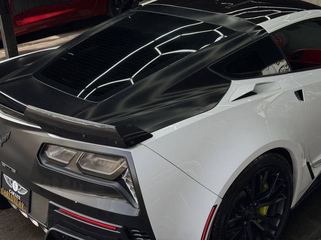 Used 2016 Chevrolet Corvette Z06 w/ 3LZ Preferred Equipment Group image 23