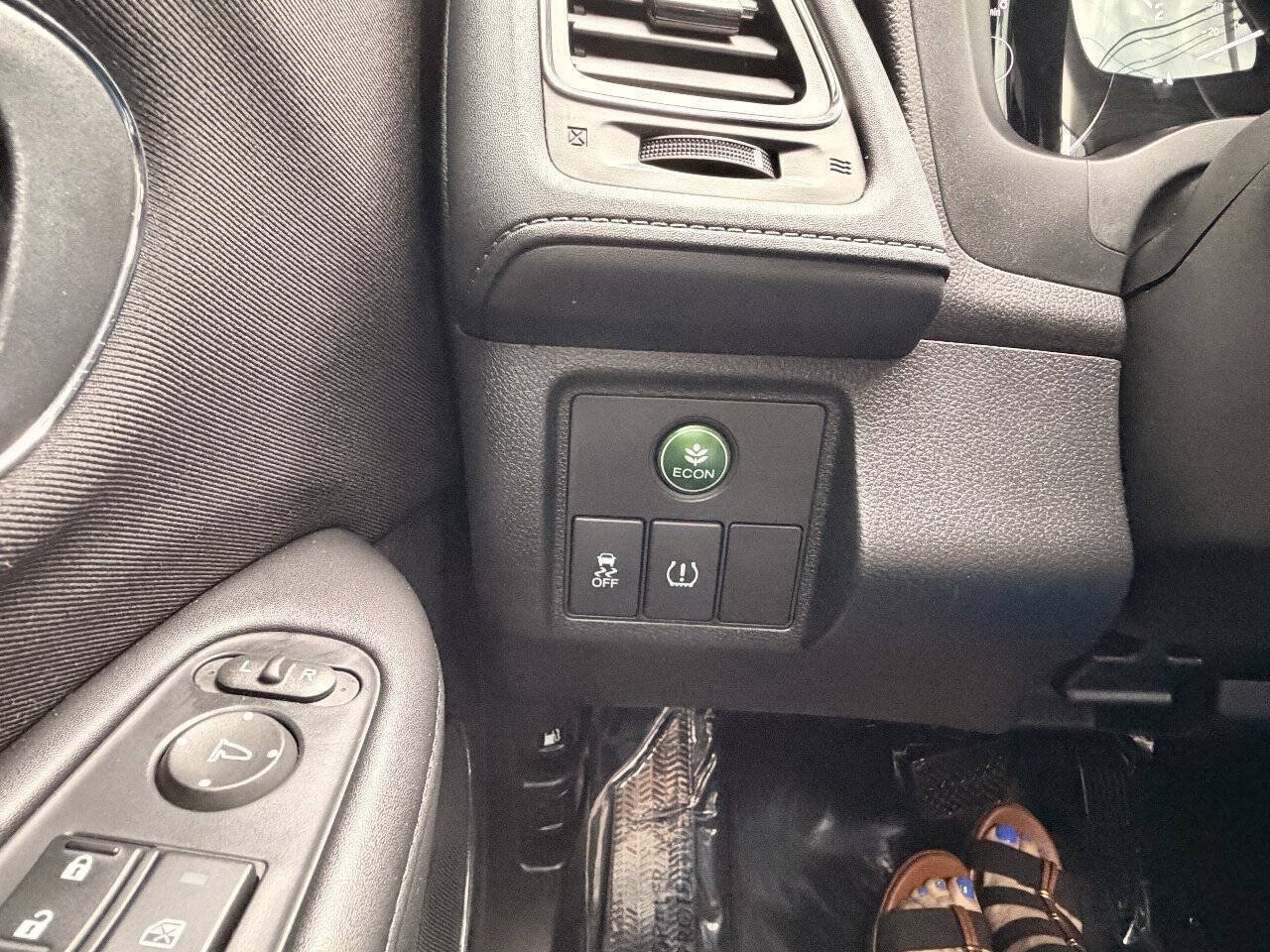 Used 2016 Honda HR-V EX image 24