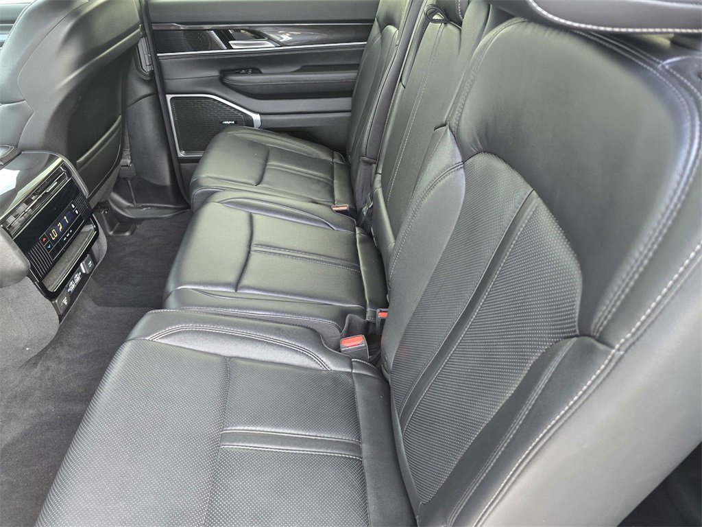 Used 2022 Jeep Wagoneer Series I image 13