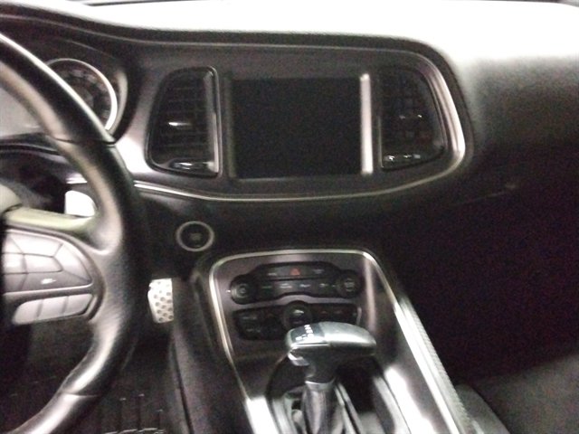 Used 2017 Dodge Challenger R/T Scat Pack RWD image 11