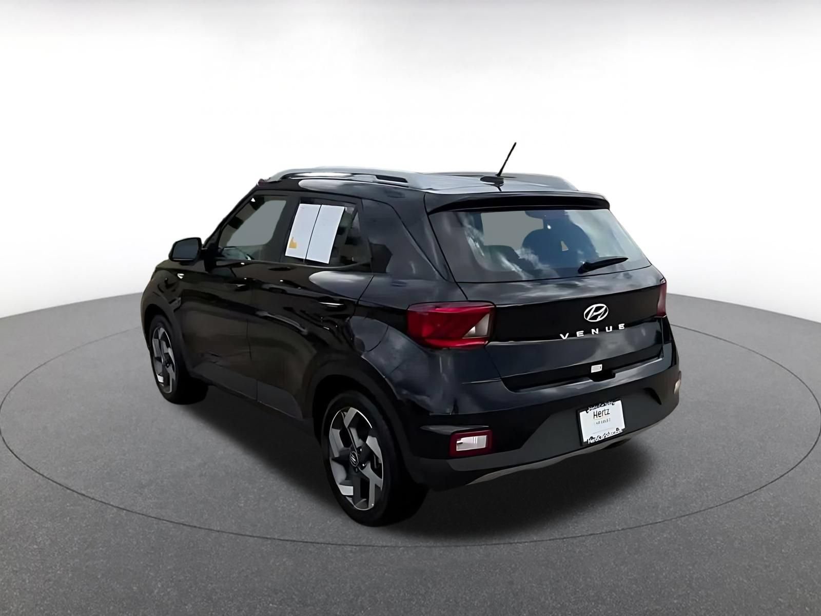 Used 2026 Hyundai Venue SEL FWD image 10
