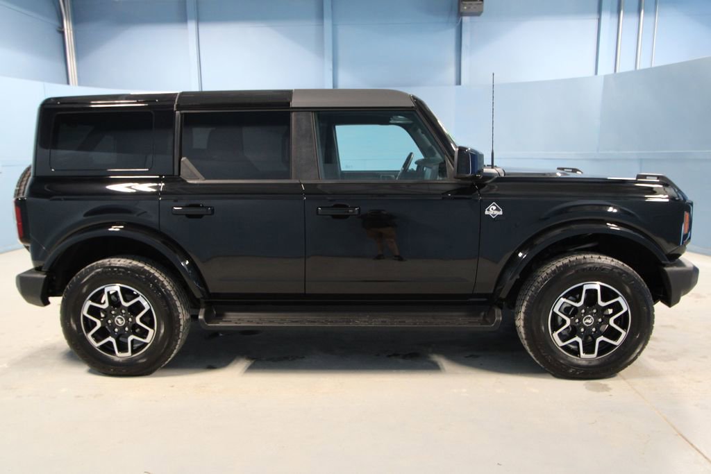 Used 2025 Ford Bronco Outer Banks image 30