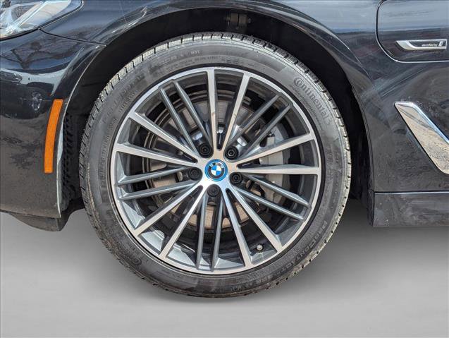 Used 2023 BMW 530e xDrive 530e xDrive w/ Convenience Package image 9
