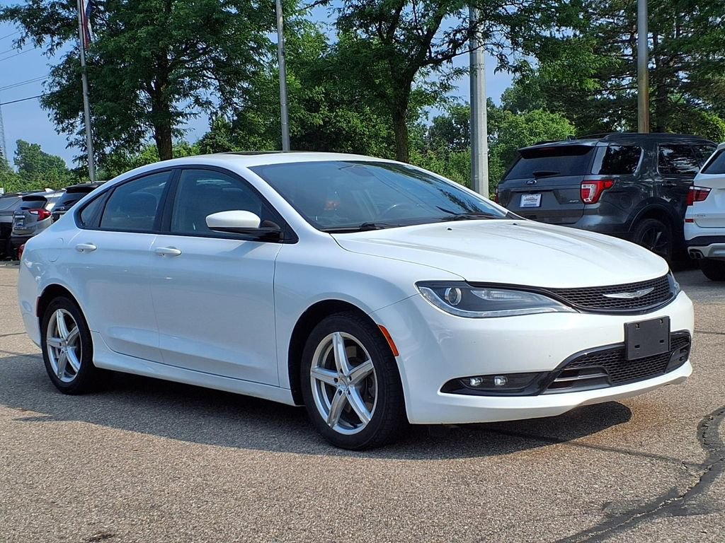 Used 2016 Chrysler 200 S w/ Sun & Sound Group AWD/4WD image 3