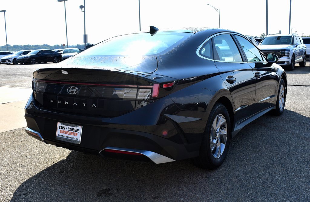 New 2026 Hyundai Sonata SE image 3