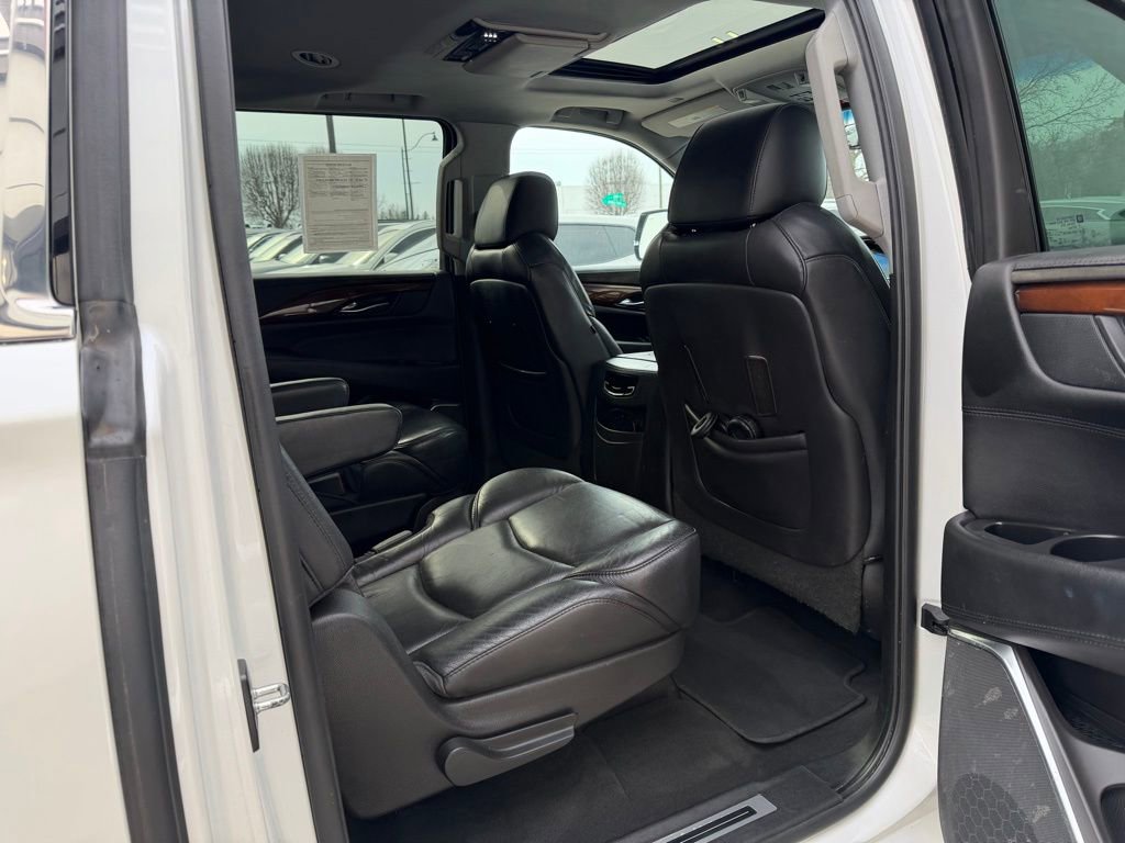 Used 2018 Cadillac Escalade ESV Premium Luxury image 28