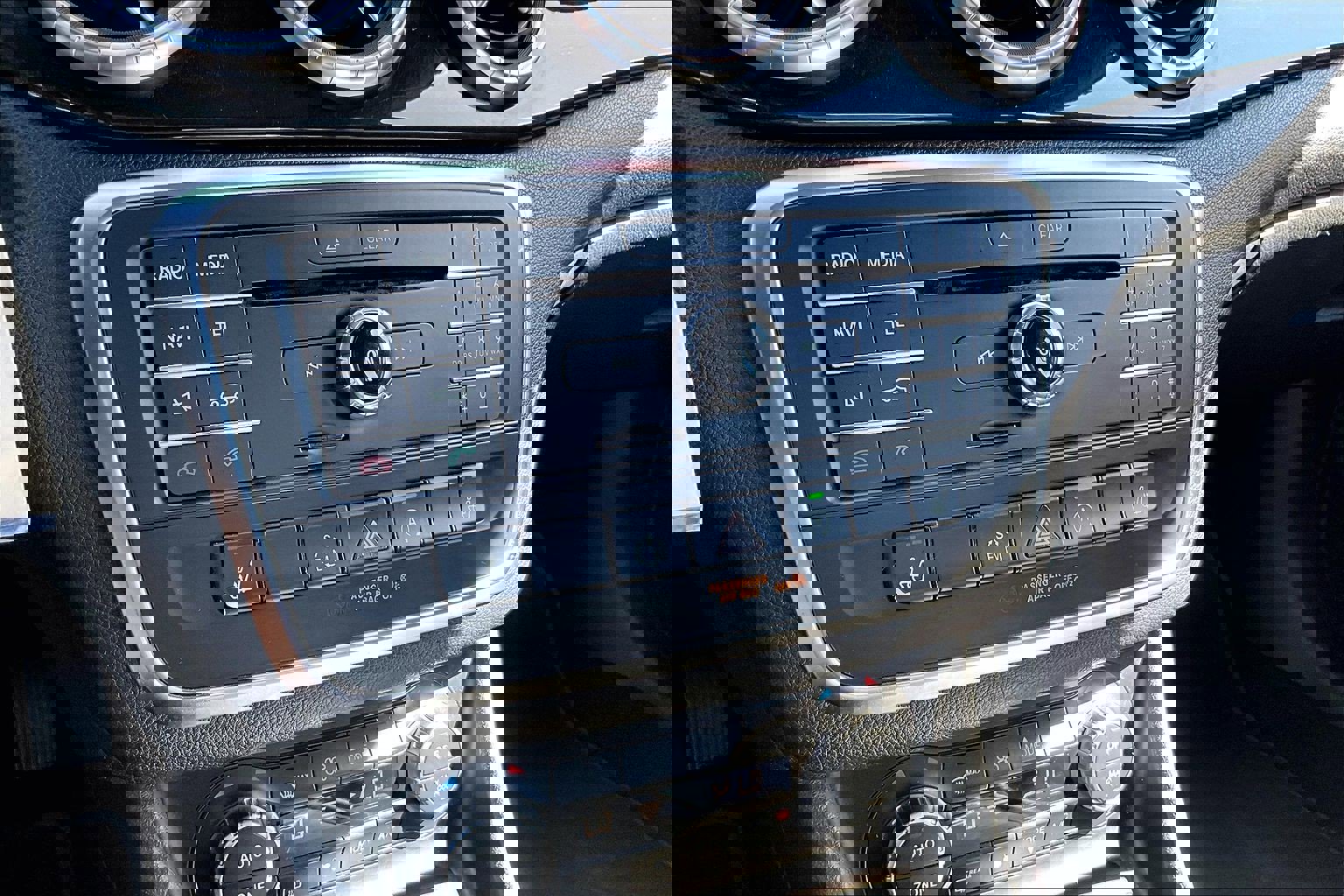 Used 2015 Mercedes-Benz CLA 250 image 25