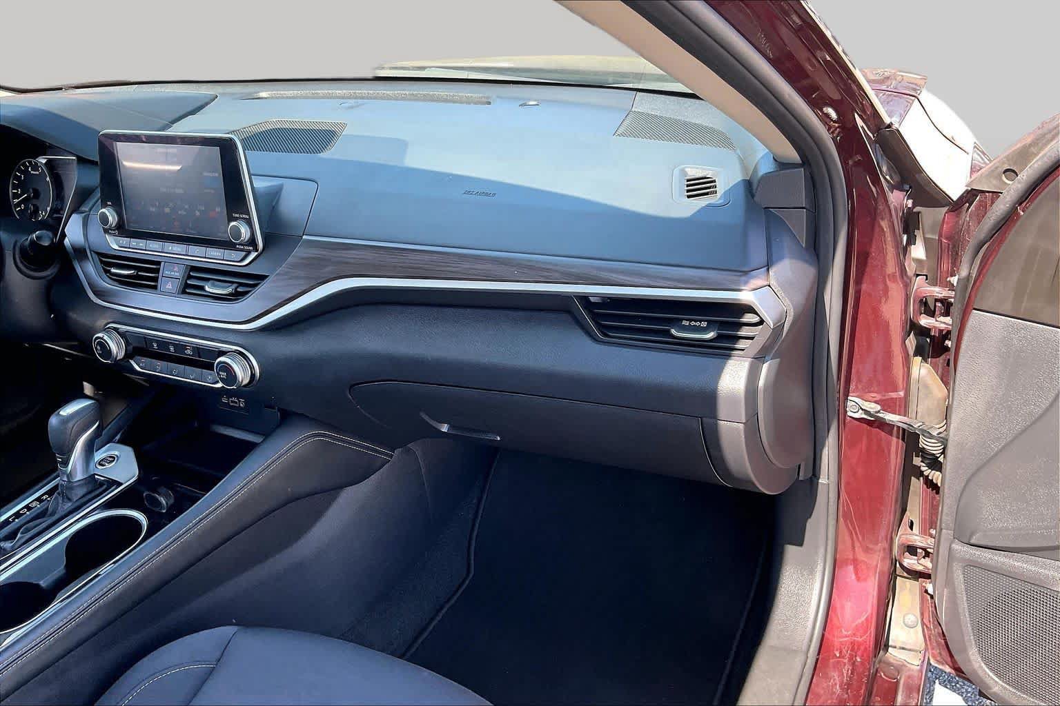 Used 2023 Nissan Altima 2.5 SV AWD/4WD image 18