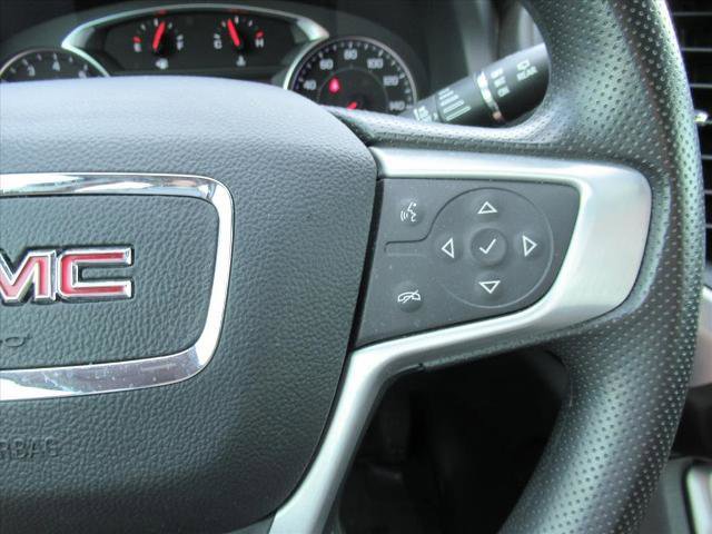 Used 2023 GMC Acadia SLE w/ Driver Convenience Package FWD image 24