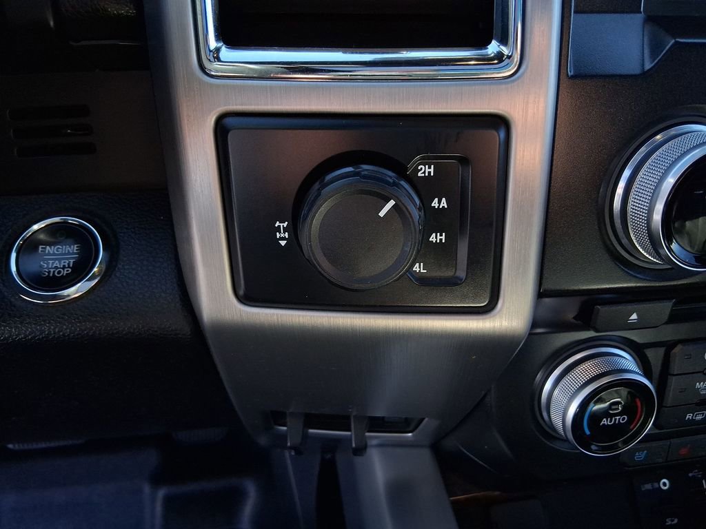 Used 2015 Ford F150 Platinum w/ Equipment Group 701A Luxury image 18