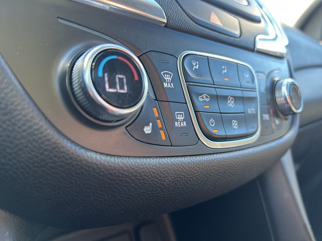 Used 2020 Chevrolet Equinox LT image 33