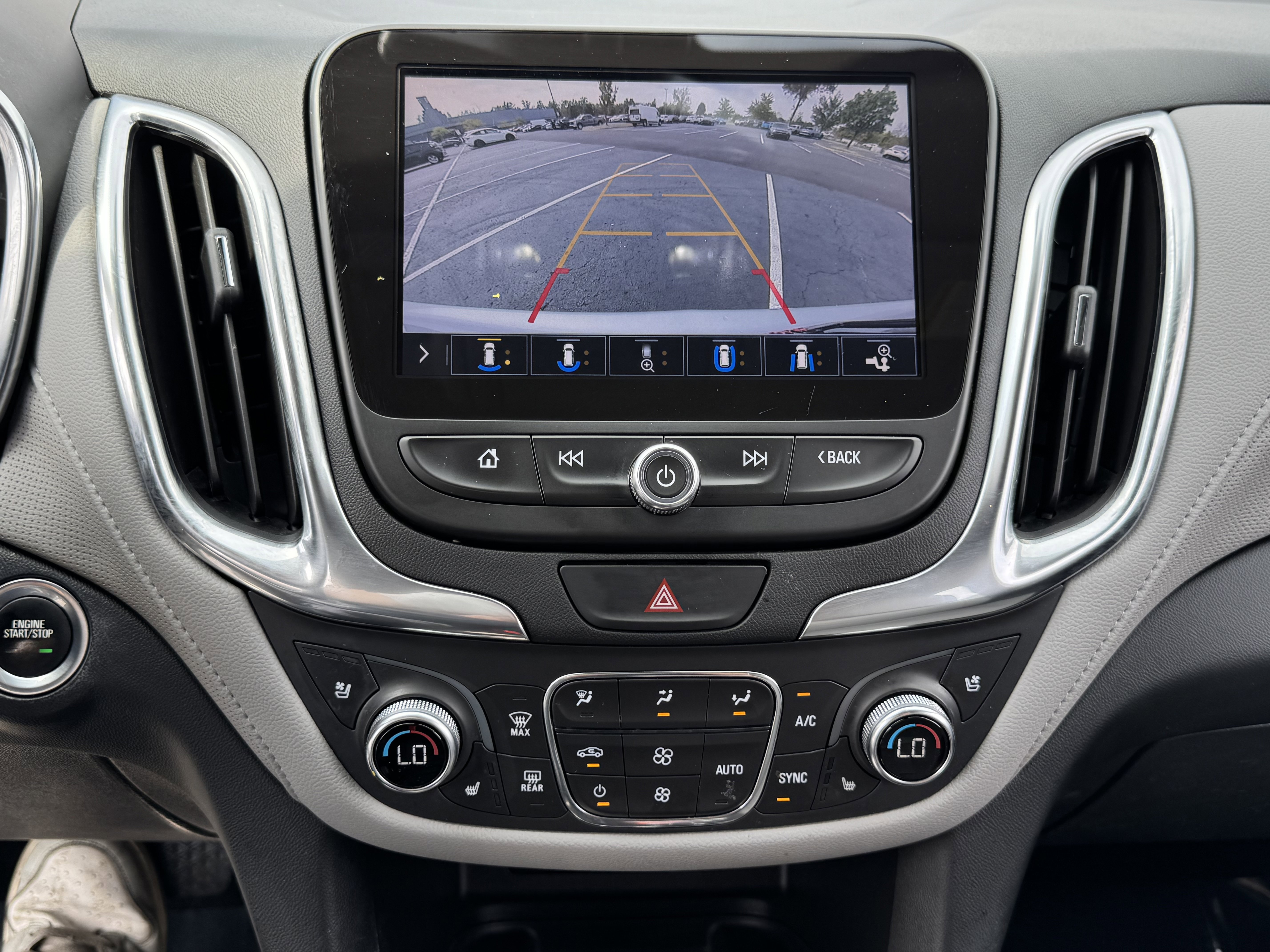 Used 2021 Chevrolet Equinox Premier image 27