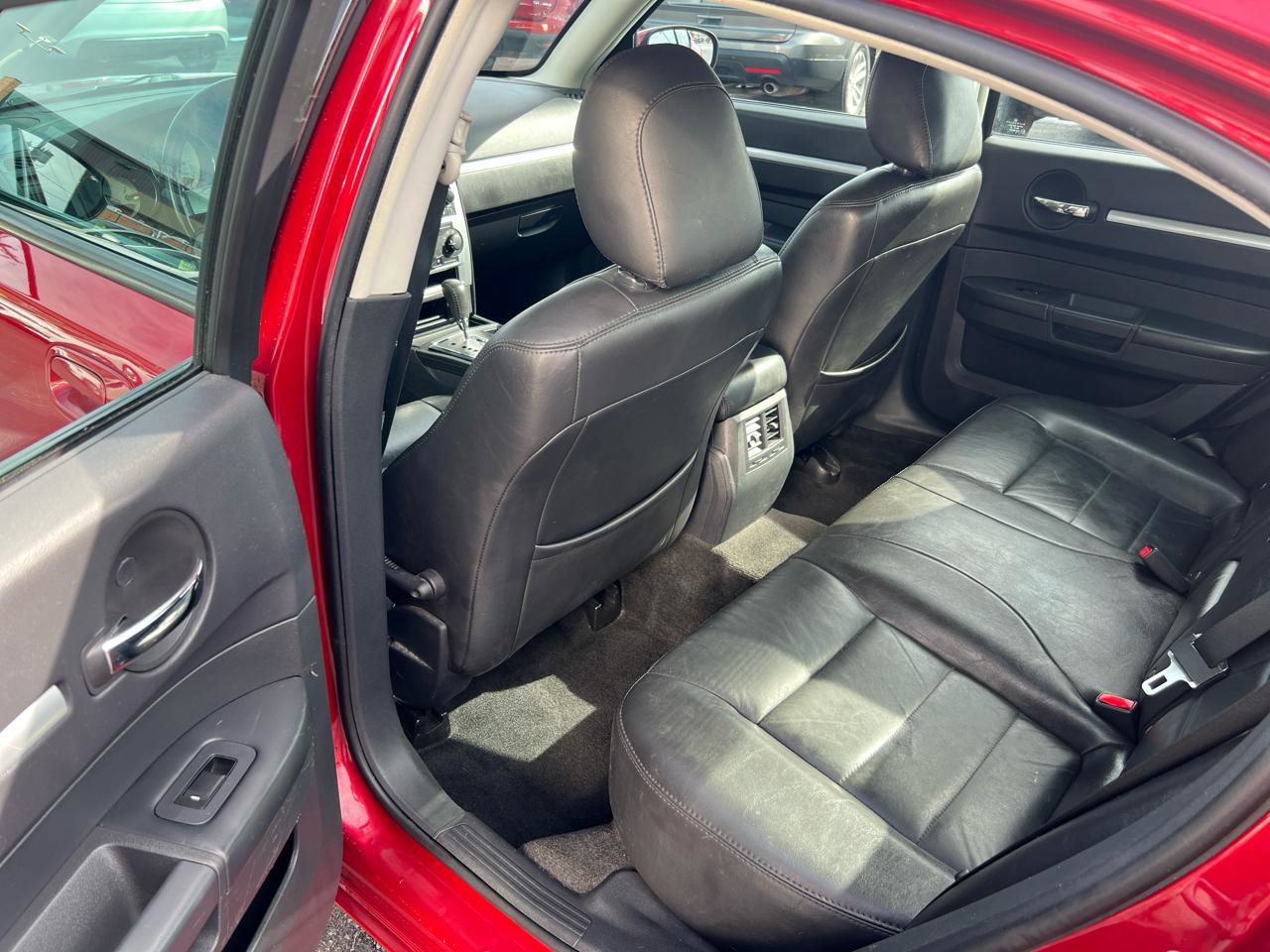 Used 2010 Dodge Charger SXT w/ Leather Interior Group image 12