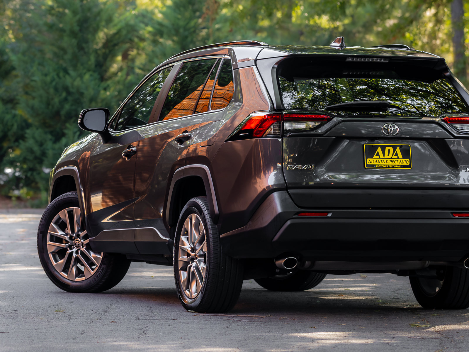 Used 2023 Toyota RAV4 XLE Premium FWD image 29