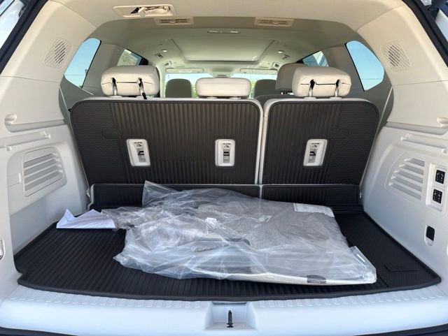 New 2026 Buick Enclave Avenir w/ Super Cruise Package AWD/4WD image 38