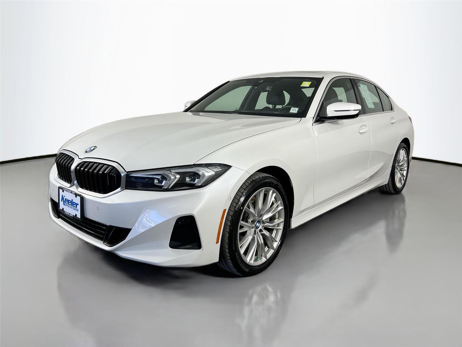 Used 2024 BMW 330i xDrive Sedan w/ Premium Package image 2