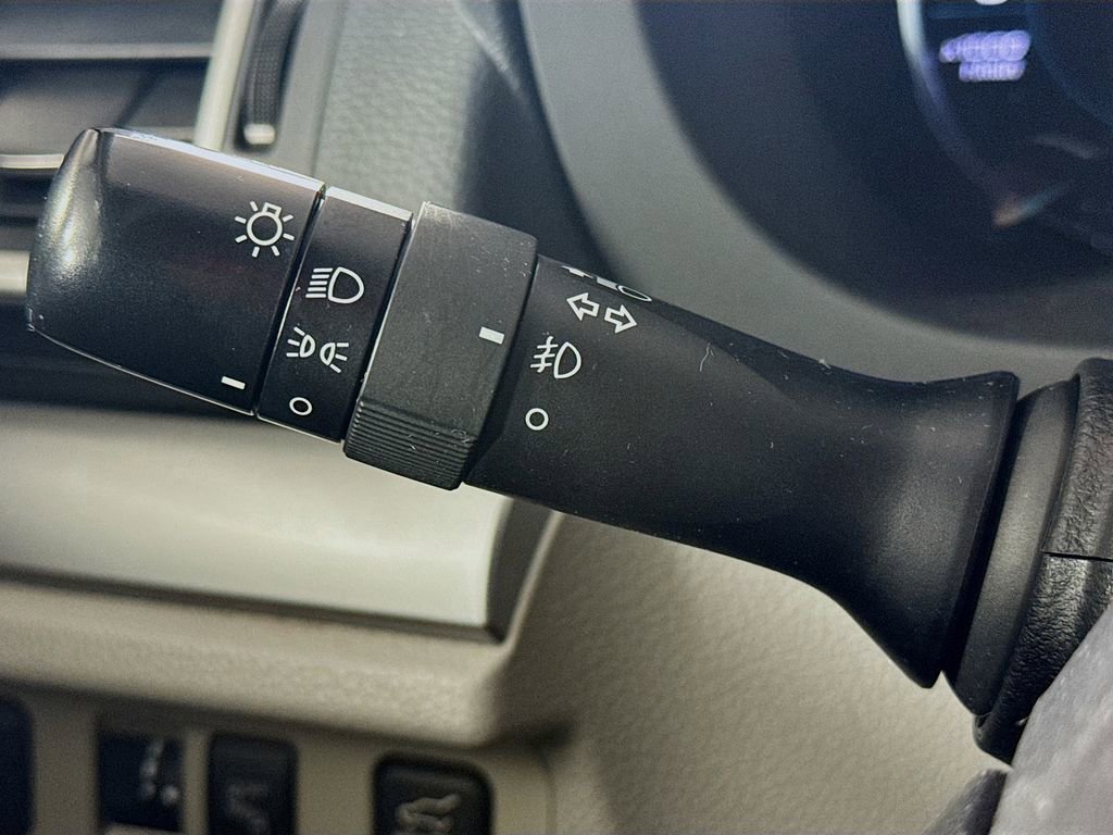 Used 2018 Subaru Forester 2.5i Premium AWD/4WD image 12