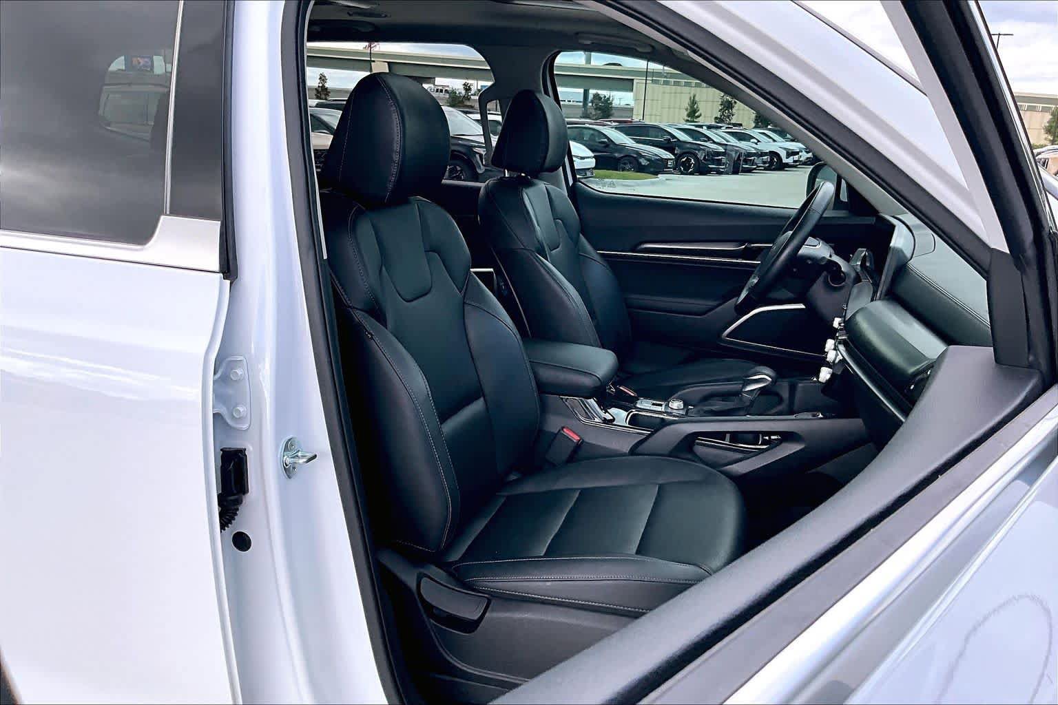 Certified 2023 Kia Telluride S w/ S Sunroof Package FWD image 9