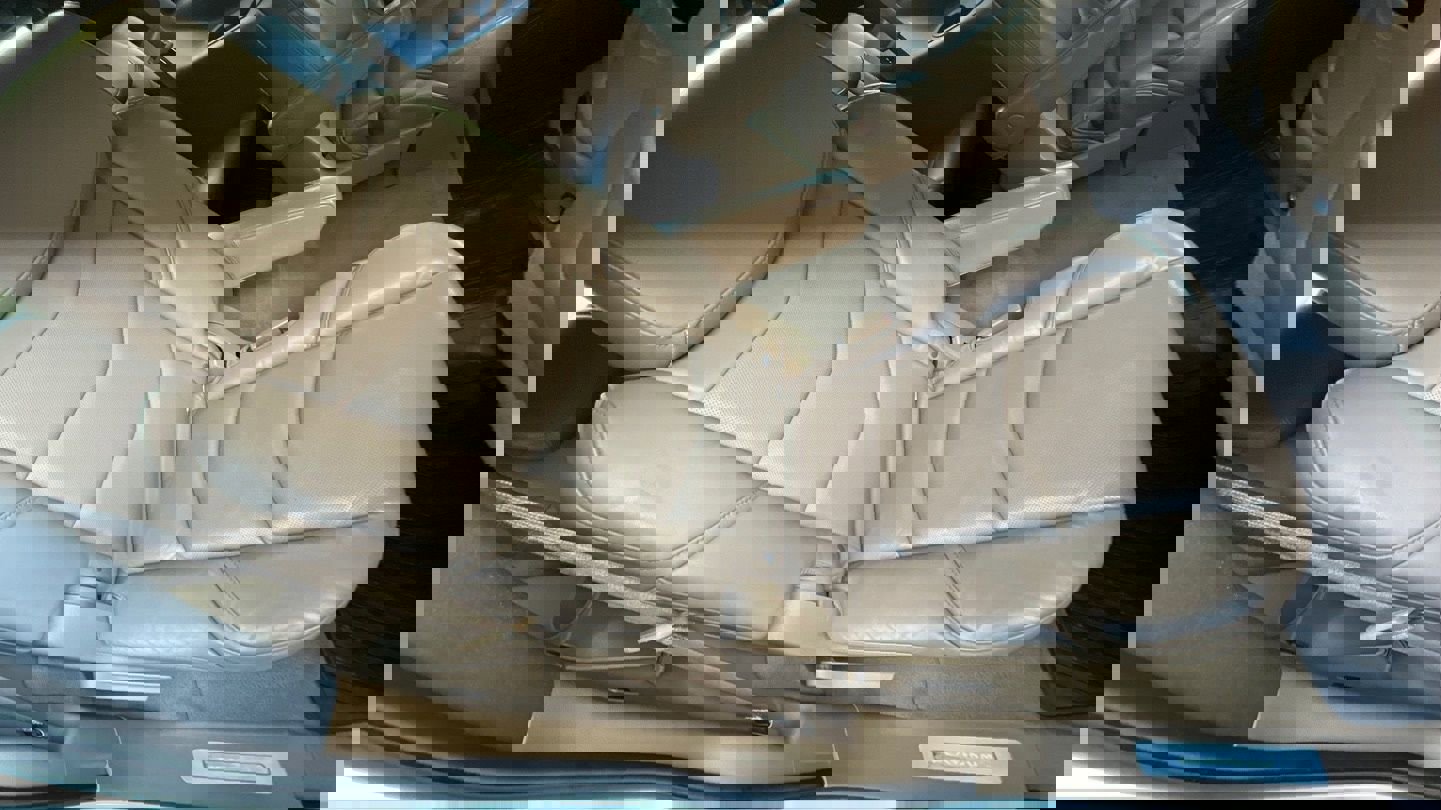 Used 2017 Cadillac Escalade Platinum RWD image 38