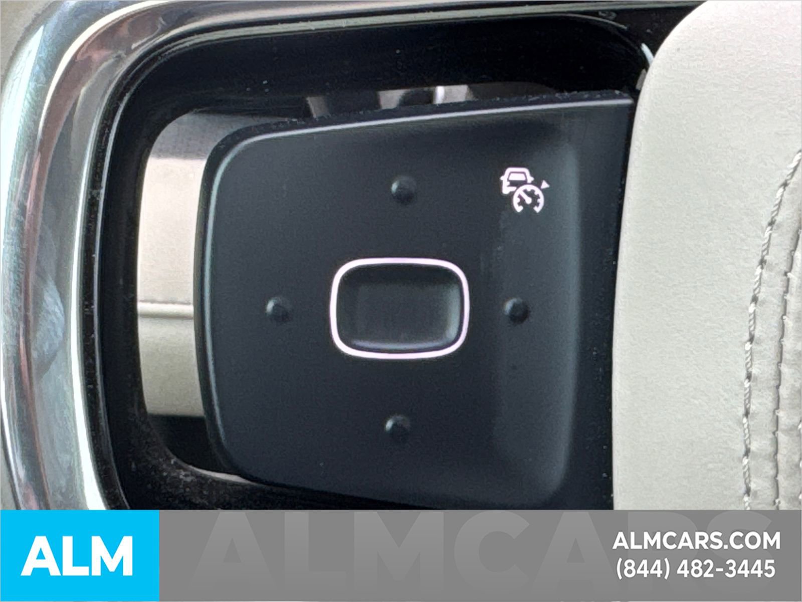 Used 2024 Lincoln Nautilus Premier w/ Equipment Group 102A AWD/4WD image 30
