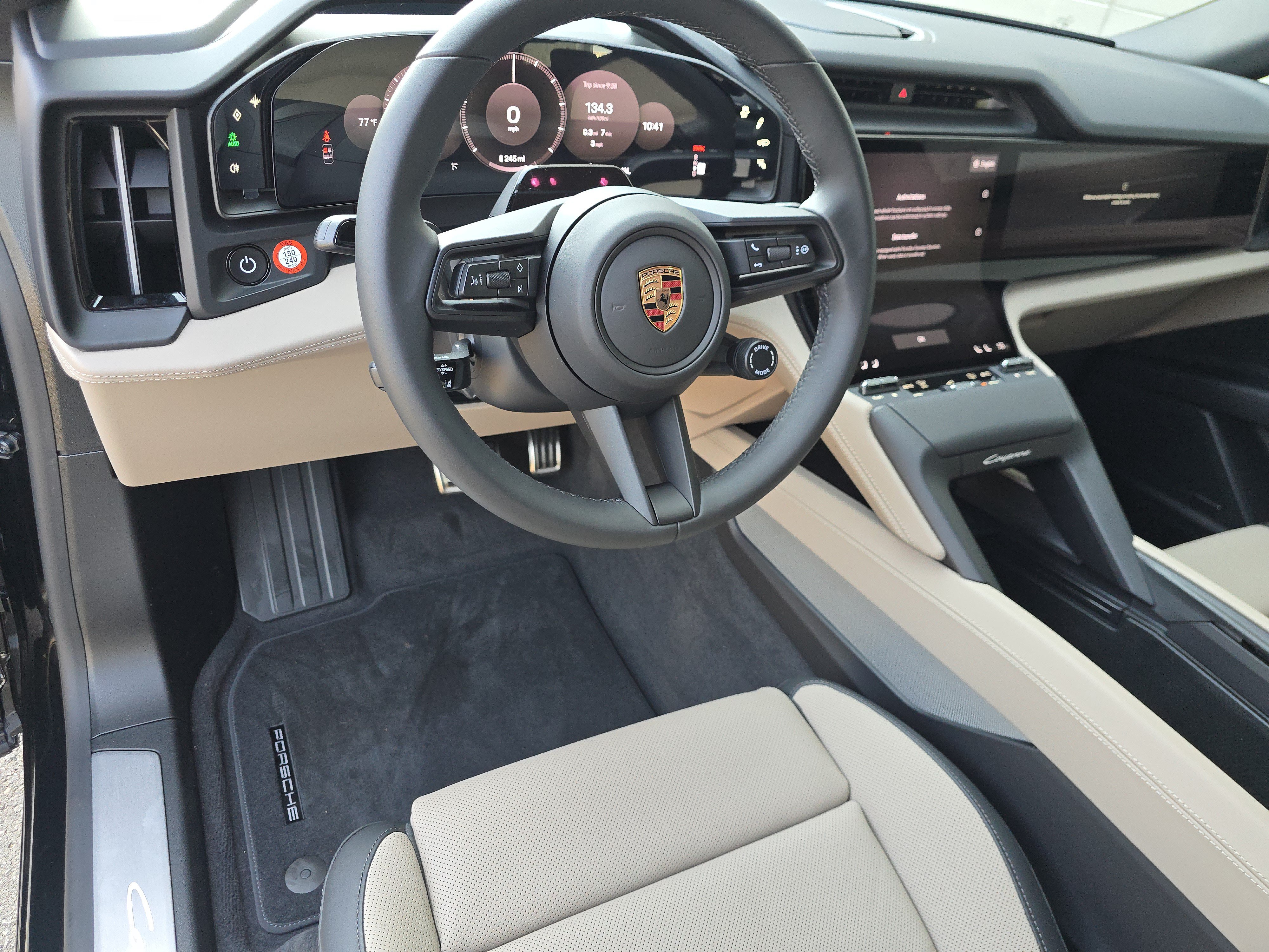 Certified 2026 Porsche Cayenne Electric AWD/4WD image 4