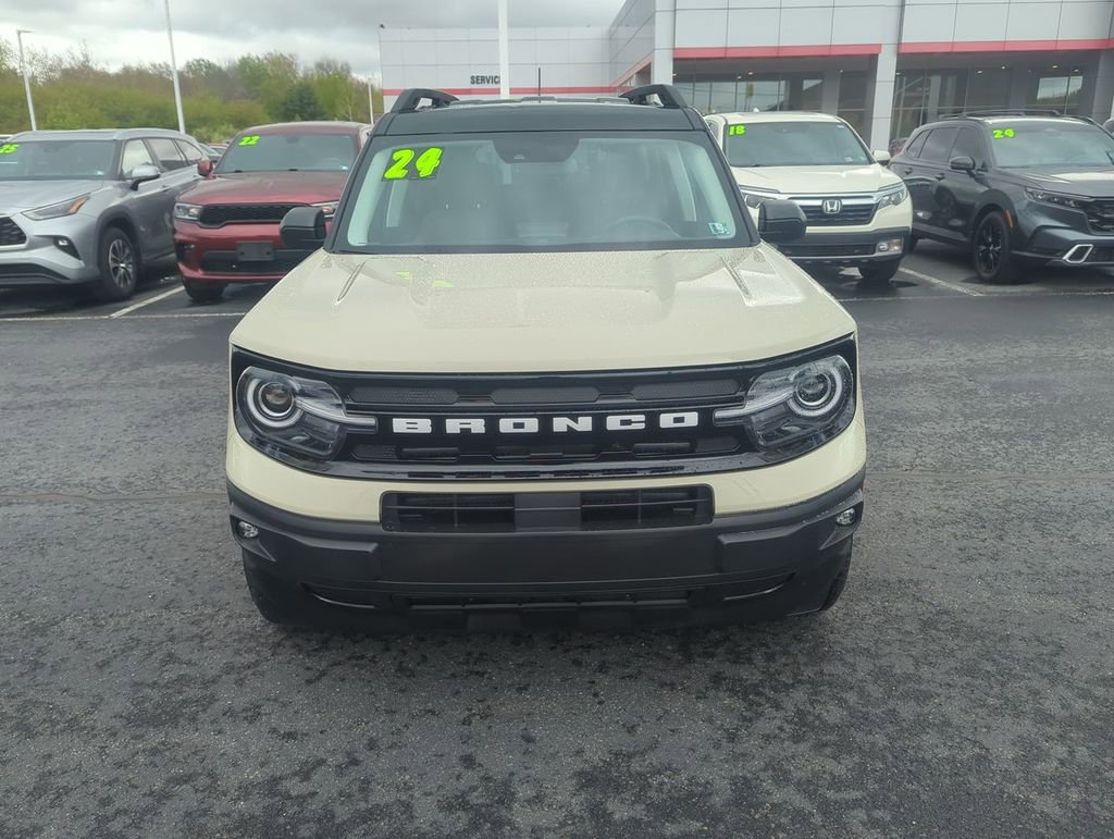 Used 2024 Ford Bronco Sport Outer Banks w/ Tech Package AWD/4WD image 3