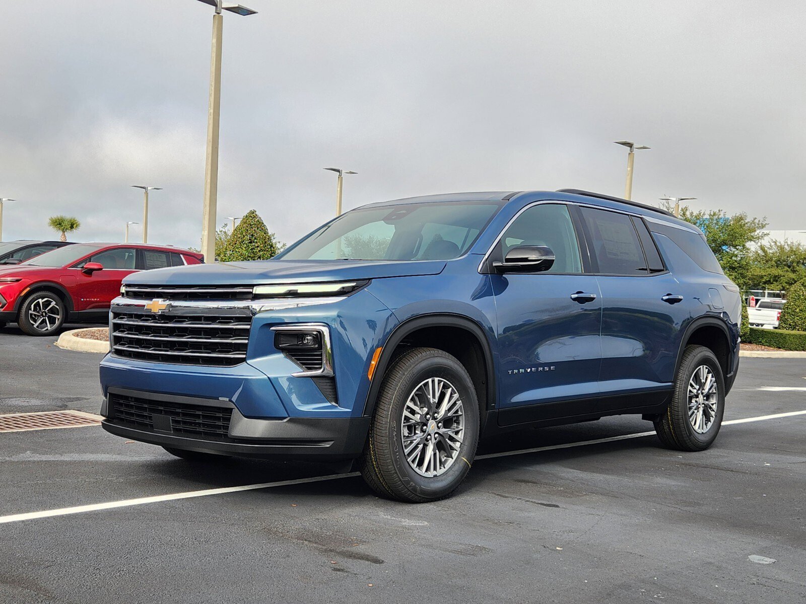 New 2026 Chevrolet Traverse LT w/ Driver Confidence Package image 2