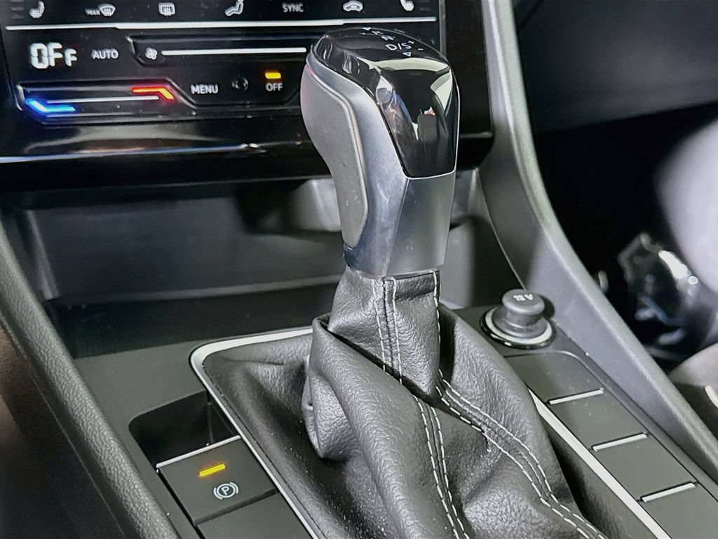 Used 2026 Volkswagen Jetta Sport FWD image 8