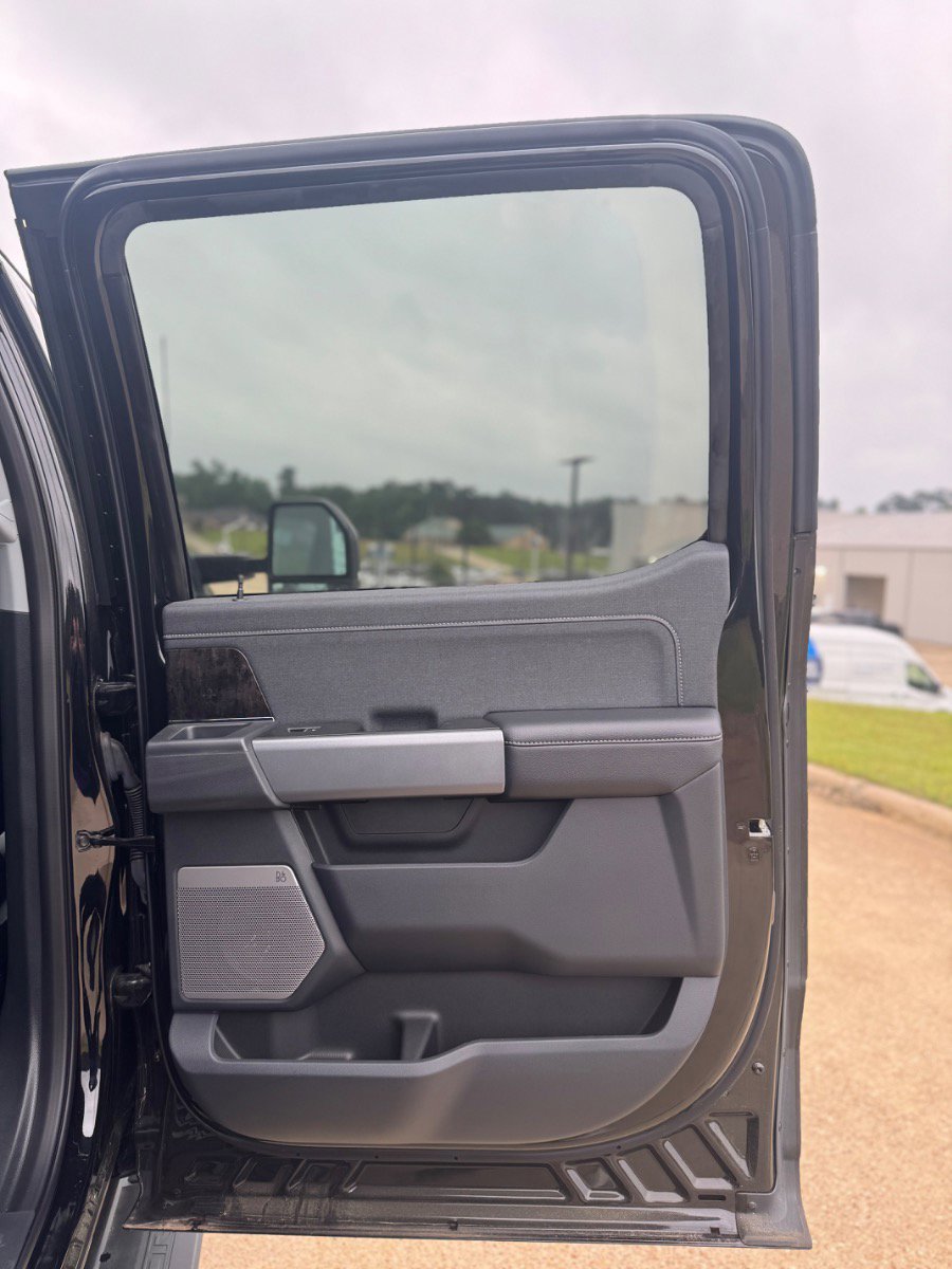 Used 2023 Ford F250 Lariat w/ Lariat Ultimate Package image 35