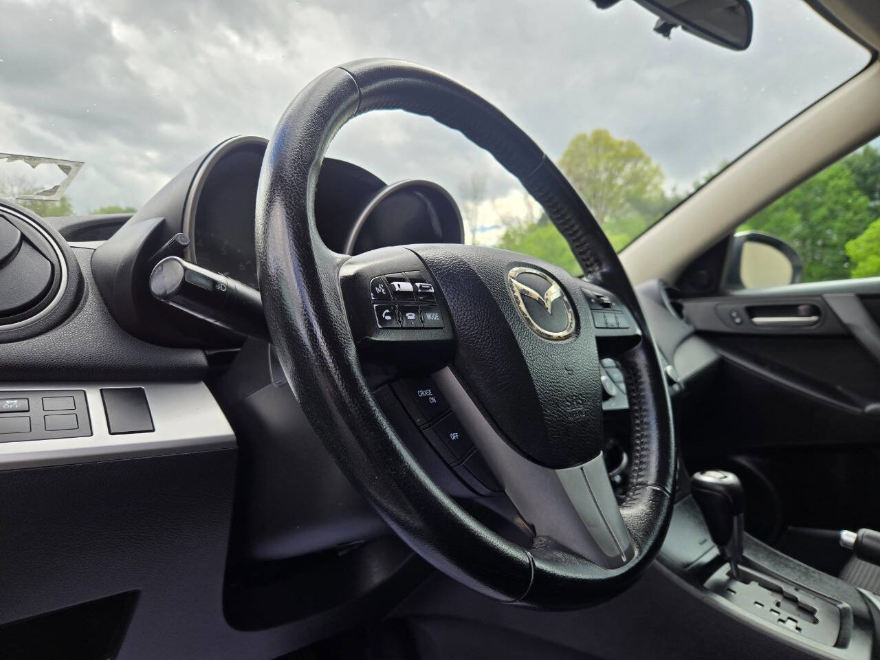 Used 2012 MAZDA MAZDA3 i Touring FWD image 20