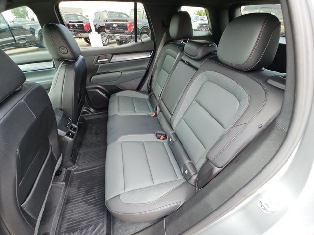 Used 2026 GMC Terrain AT4 w/ Convenience Package III AWD/4WD image 18