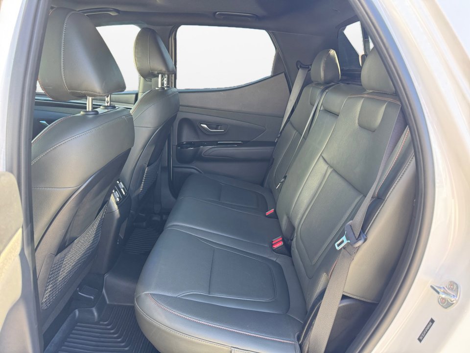 Used 2023 Hyundai Santa Cruz Limited w/ Cargo Package image 16