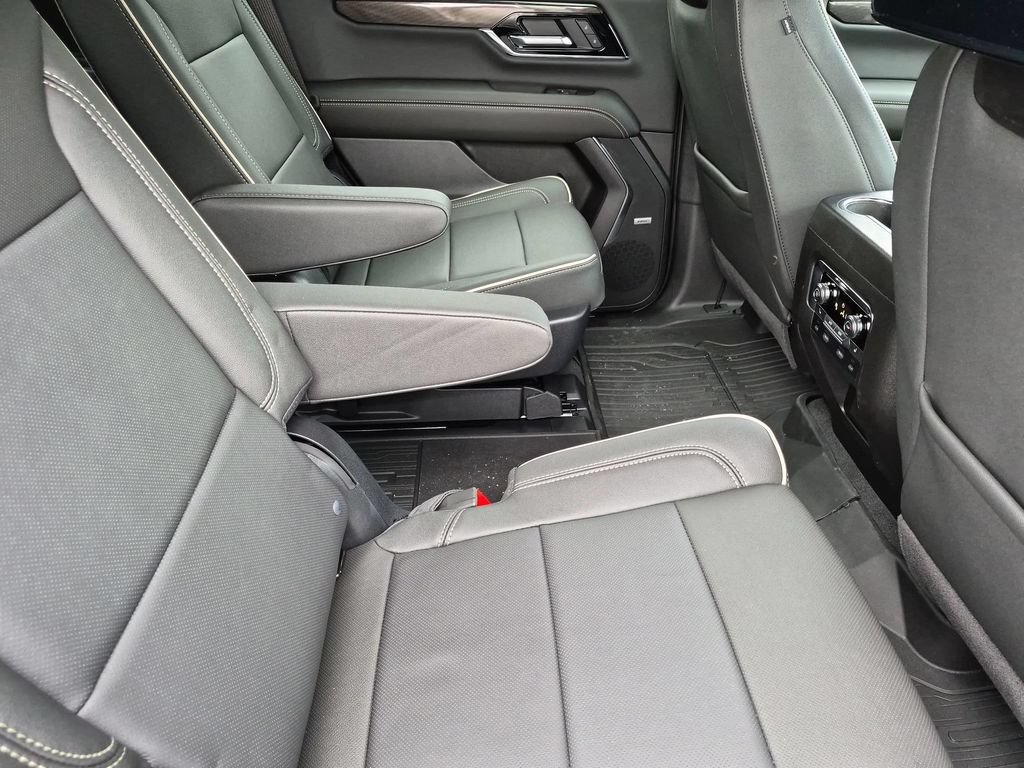 New 2026 GMC Yukon Elevation w/ Elevation Premium Package AWD/4WD image 34