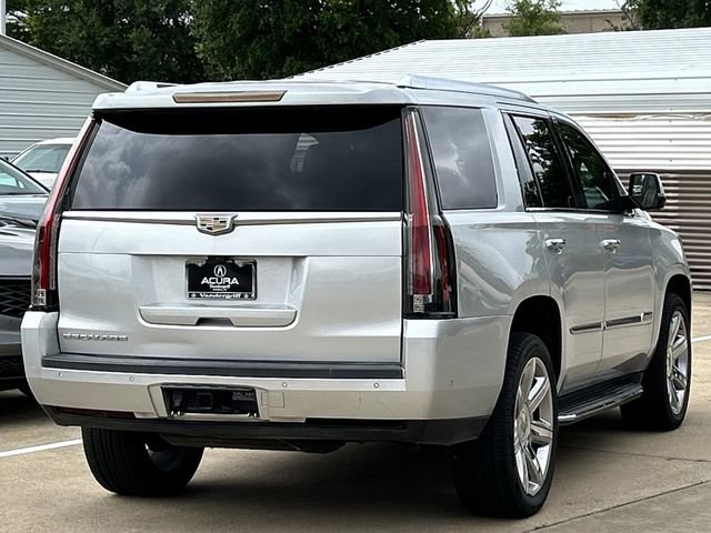 Used 2017 Cadillac Escalade Luxury RWD image 4