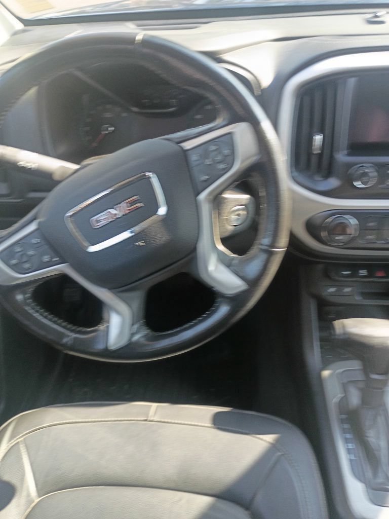 Used 2019 GMC Canyon SLT w/ Driver Alert Package AWD/4WD image 12