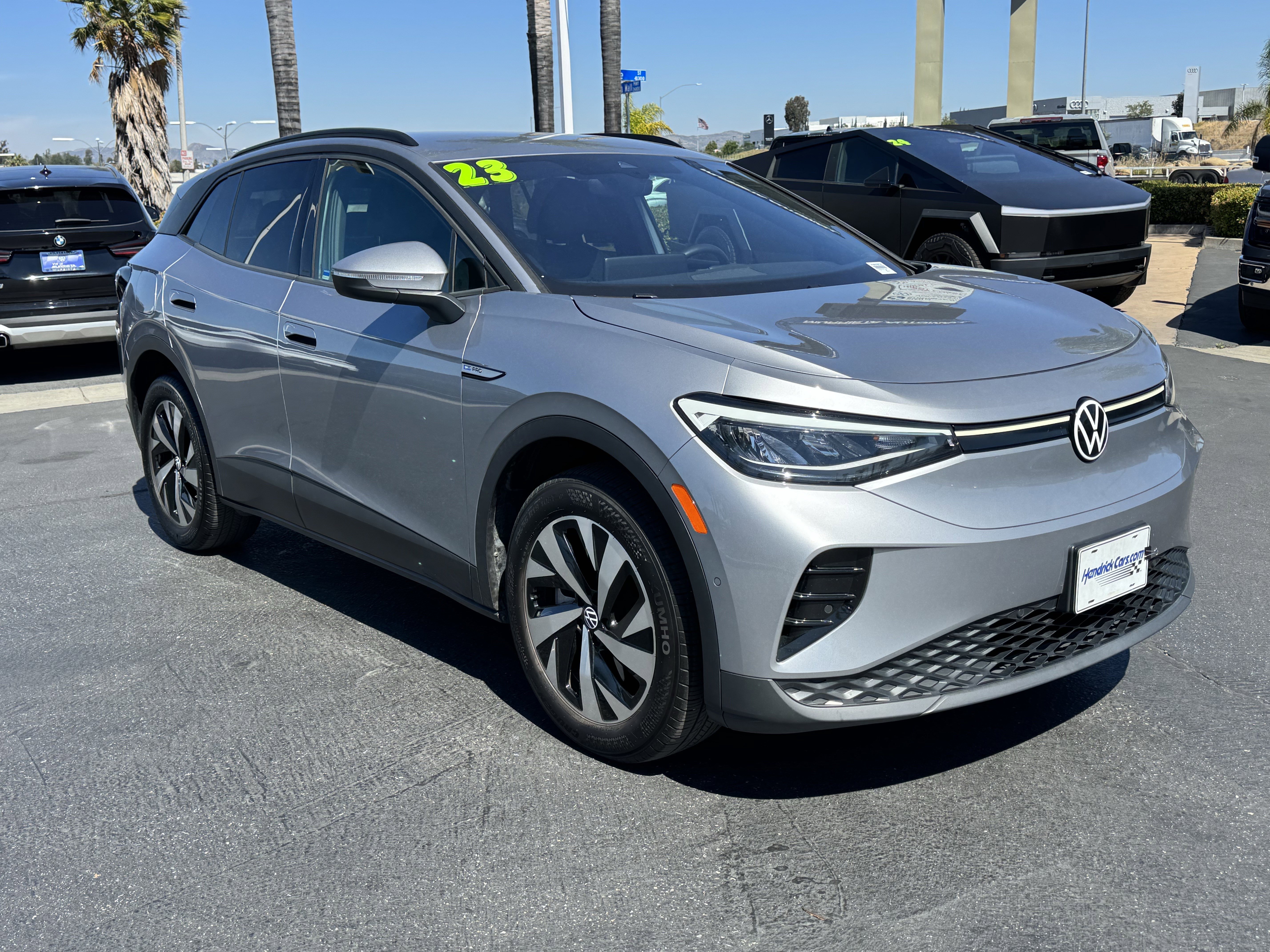 Used 2023 Volkswagen ID.4 Pro image 2