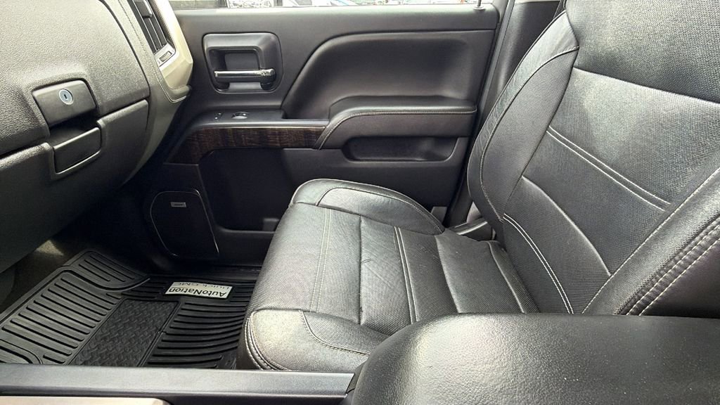 Used 2015 GMC Sierra 2500 Denali w/ Suspension Package, Off-Road image 25