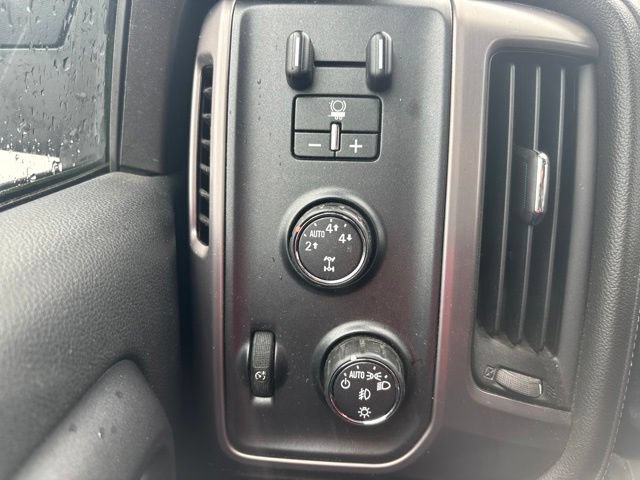 Used 2016 GMC Sierra 1500 SLE w/ All-Terrain Package AWD/4WD image 8