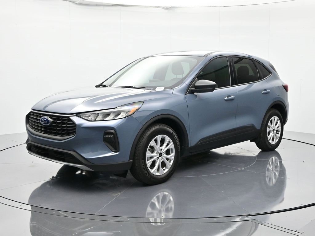 Certified 2025 Ford Escape Active image 1