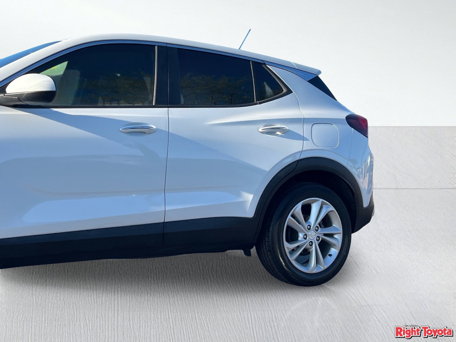 Used 2020 Buick Encore GX Preferred FWD image 9