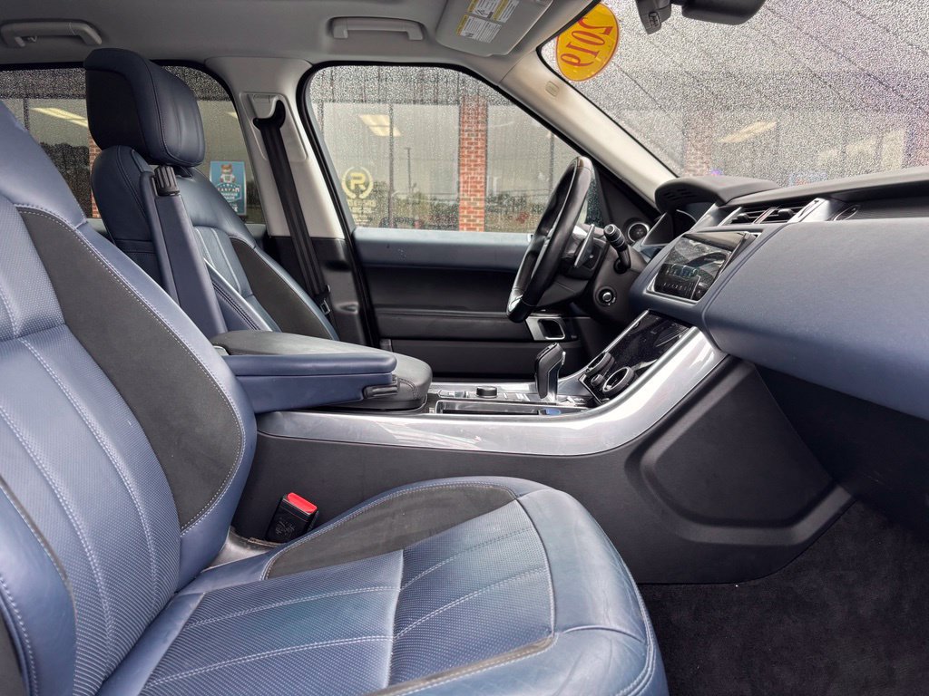 Used 2019 Land Rover Range Rover Sport Supercharged AWD/4WD image 29