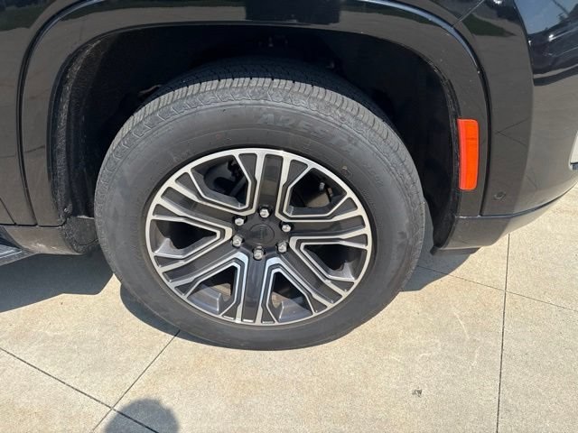 Used 2024 Jeep Wagoneer Series II AWD/4WD image 9