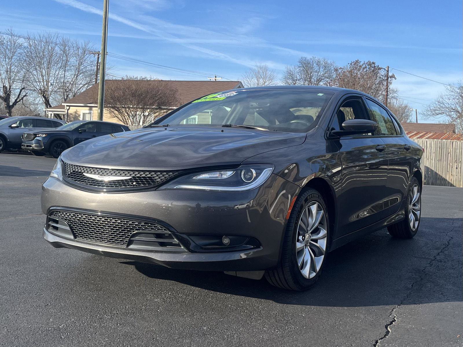Used 2016 Chrysler 200 S w/ Comfort Group image 21