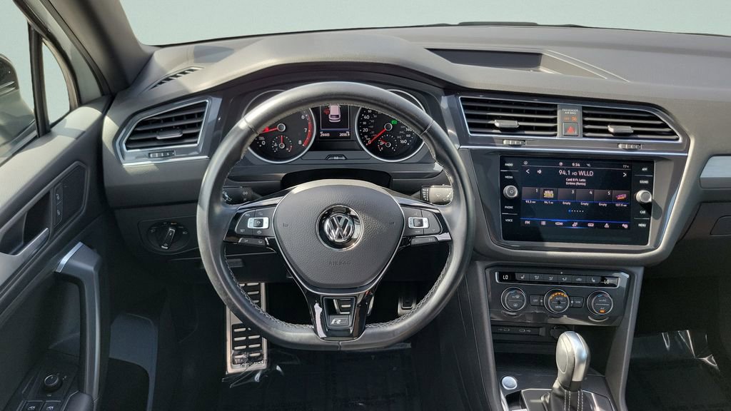 Used 2021 Volkswagen Tiguan SE R-Line FWD image 14