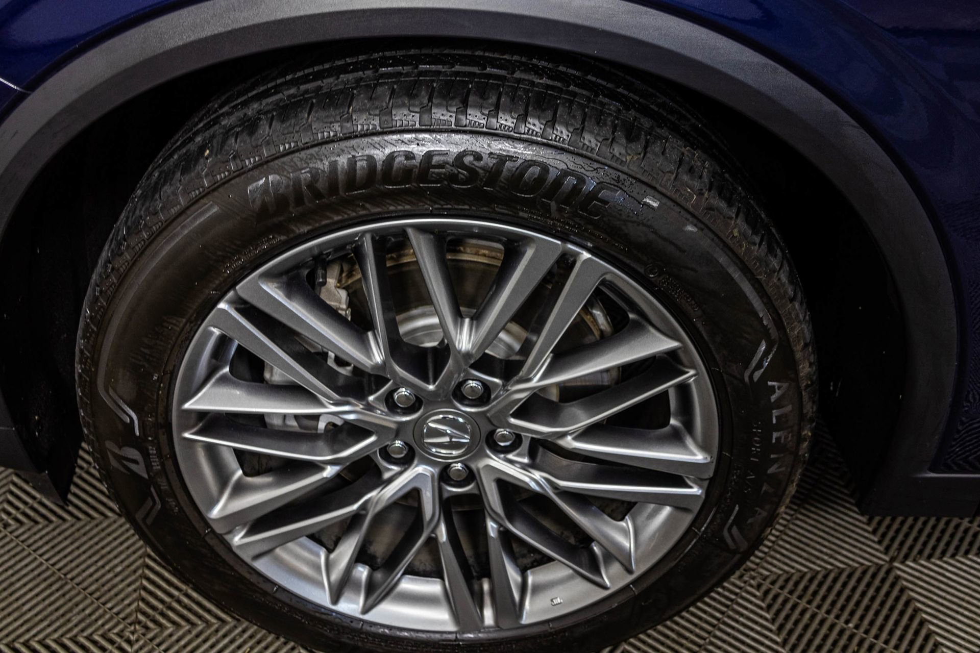 Used 2023 Acura MDX SH-AWD w/ Advance Package image 40